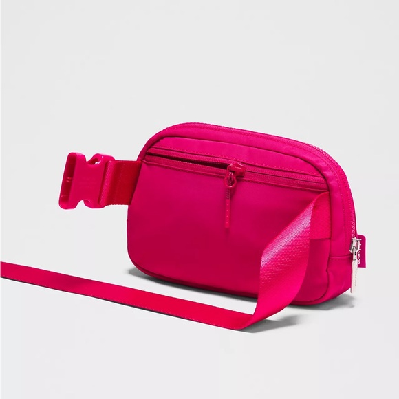 Lululemon Everywhere Belt Bag 1L- Passionate - Picture 4 of 6